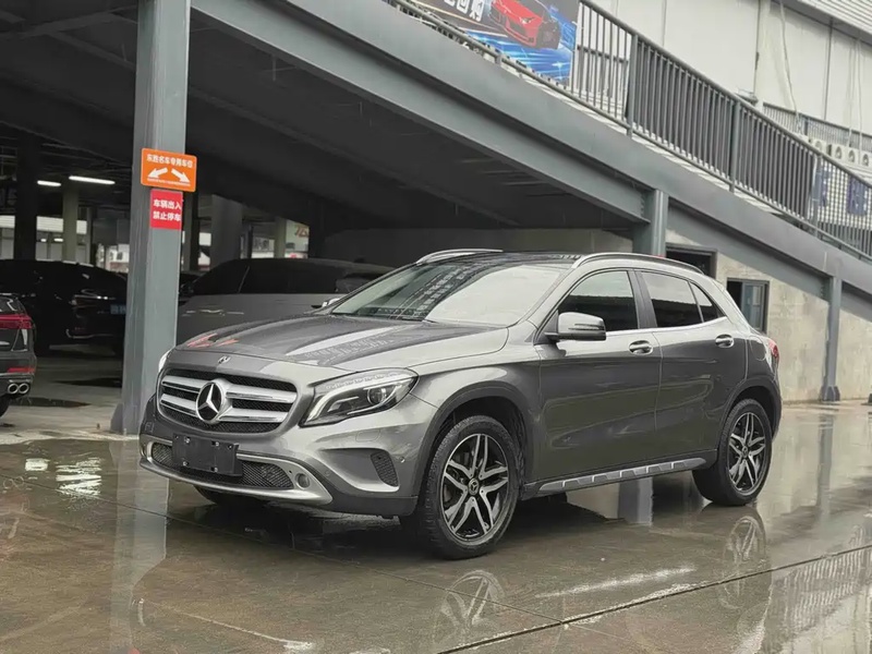 Mercedes-Benz GLA-Class
