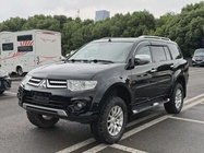 Mitsubishi Pajero Sport 2016