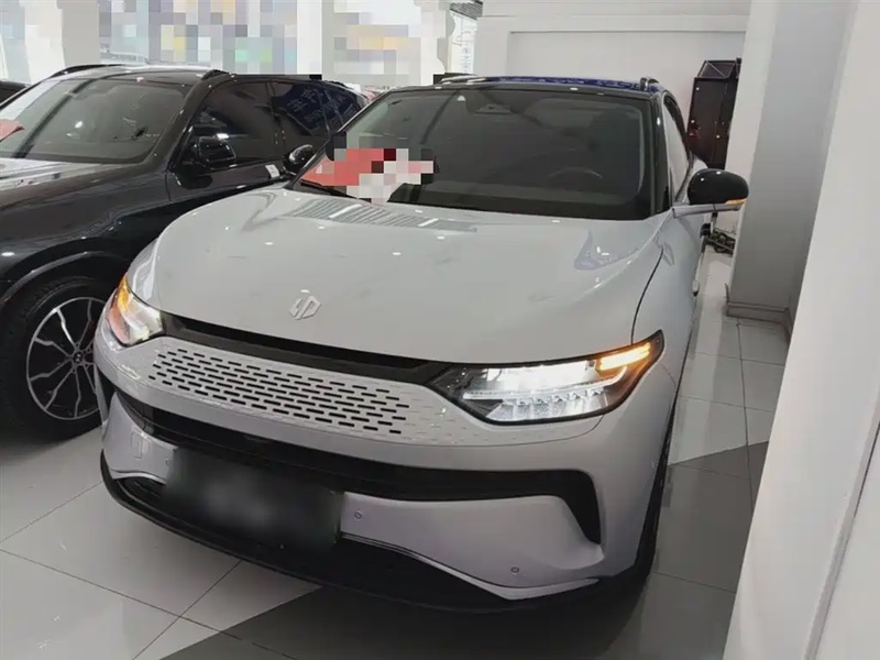 Leapmotor C11