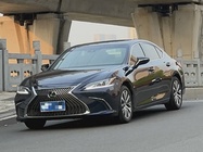 Lexus ES 2020