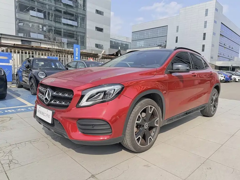 Mercedes-Benz GLA-Class