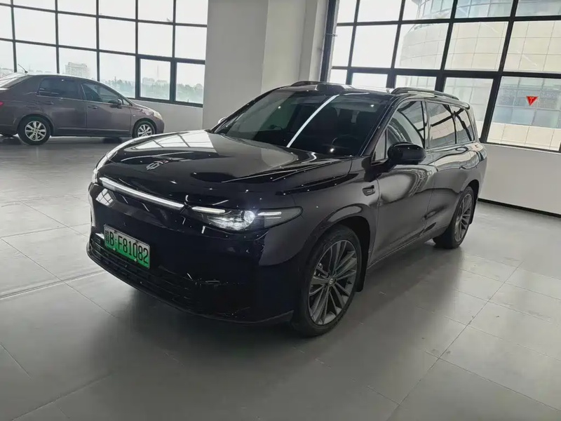 Leapmotor C16