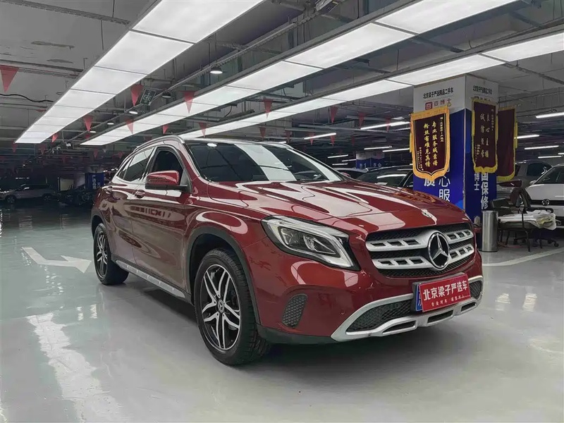 Mercedes-Benz GLA-Class