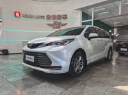 Toyota Sienna 2024