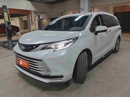 Toyota Sienna 2024