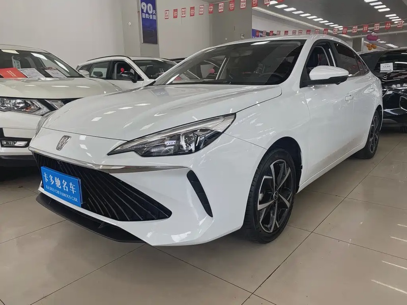 Roewe i5