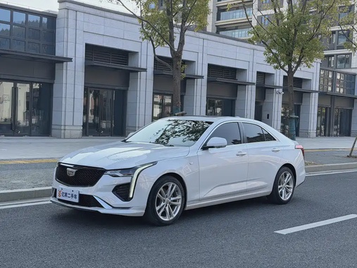 Cadillac CT4 2023