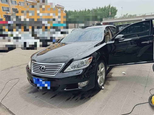 Lexus LS 2012