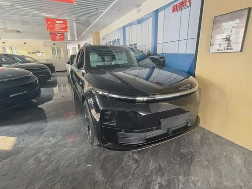 Li Auto L6 2025