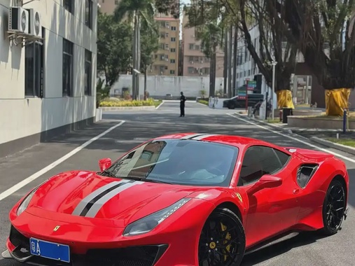 Ferrari 488 2016