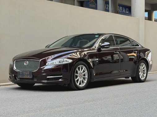 Jaguar XJ 2015