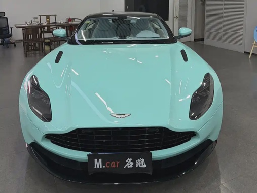 Aston Martin DB11 2019