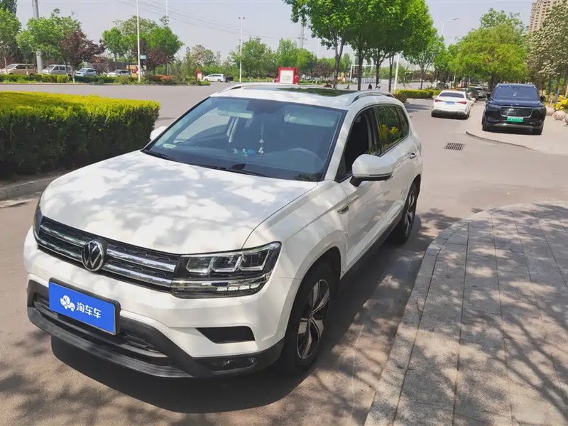 Volkswagen Tharu
