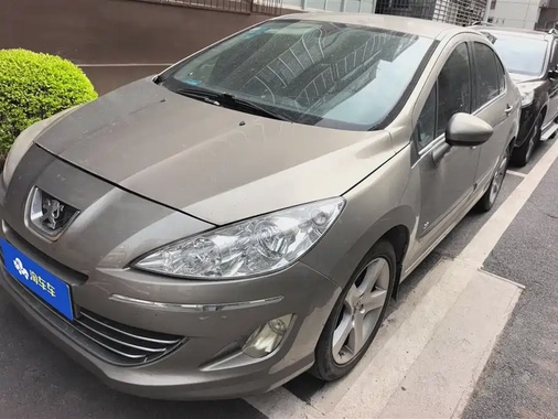 Peugeot 408 2012