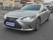 Lexus ES 2022