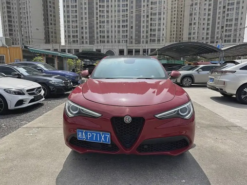 Alfa Romeo Stelvio 2019