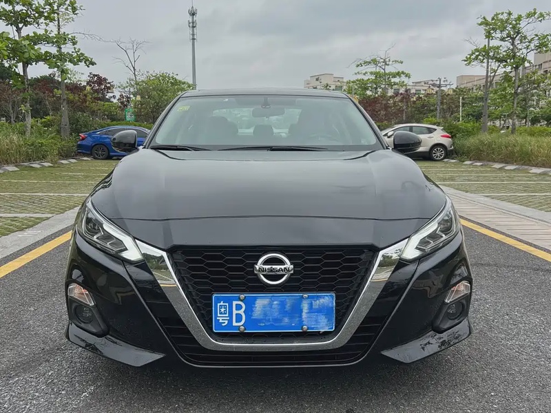 Nissan Teana