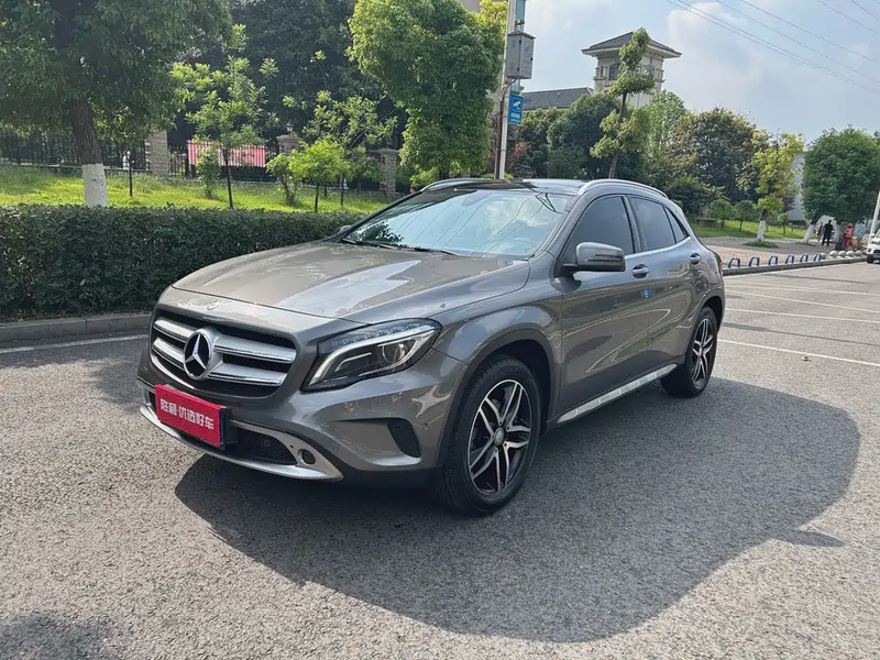 Mercedes-Benz GLA-Class