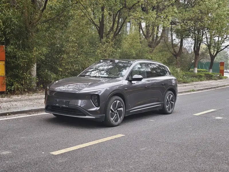 NIO ES6