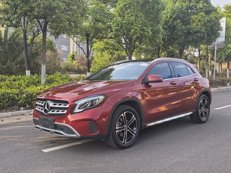 Mercedes-Benz GLA-Class