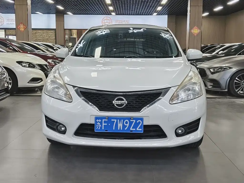 Nissan Tiida