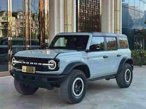 Ford Bronco 2024