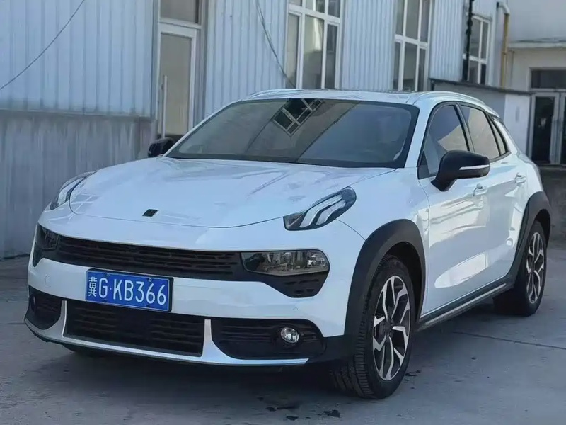 Lynk & Co 02