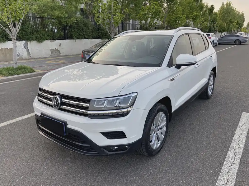 Volkswagen Tharu