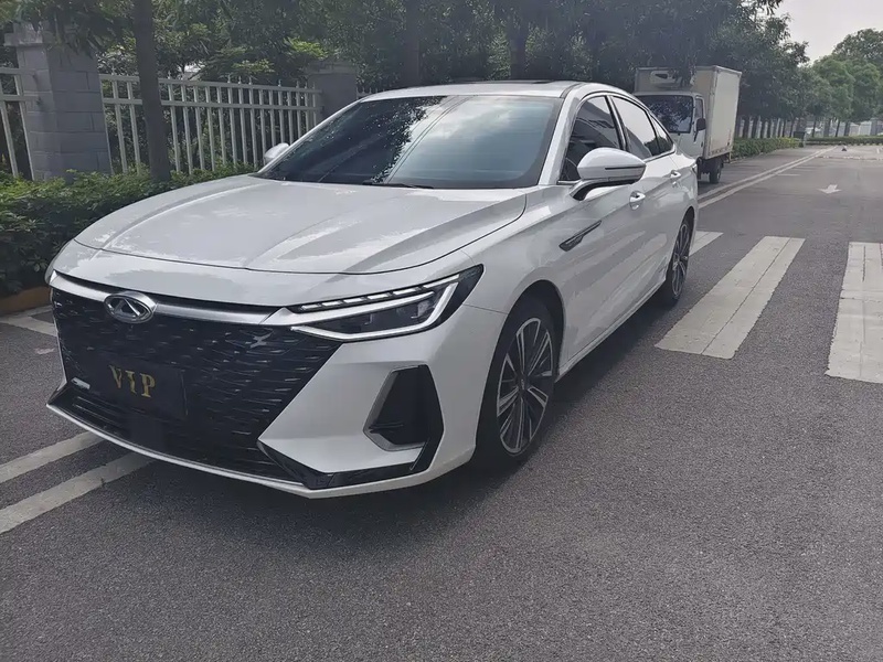Chery Arrizo 8