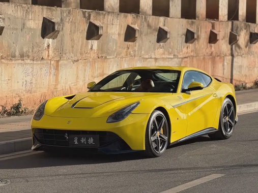 Ferrari F12 2013