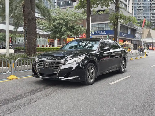 Toyota Crown 2017