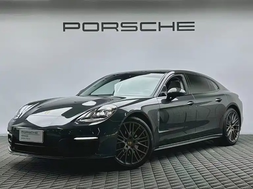 Porsche Panamera 2023