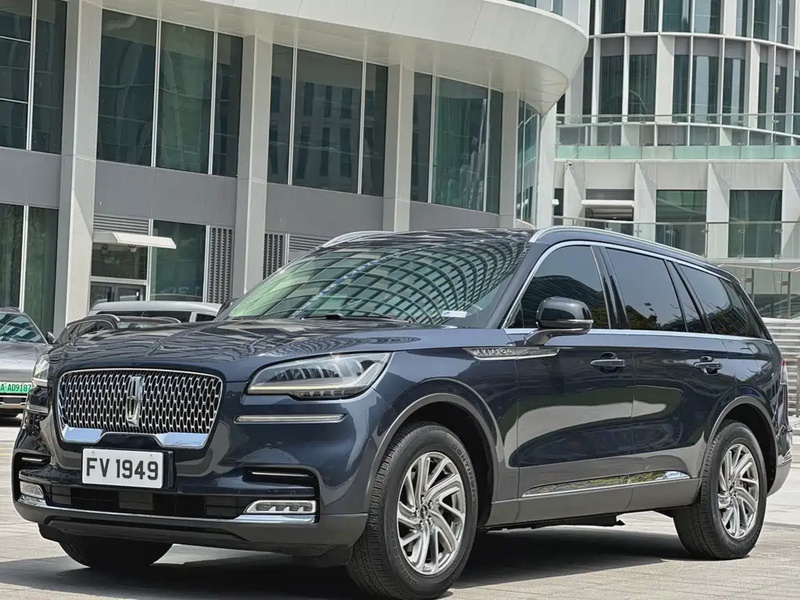 Lincoln Aviator