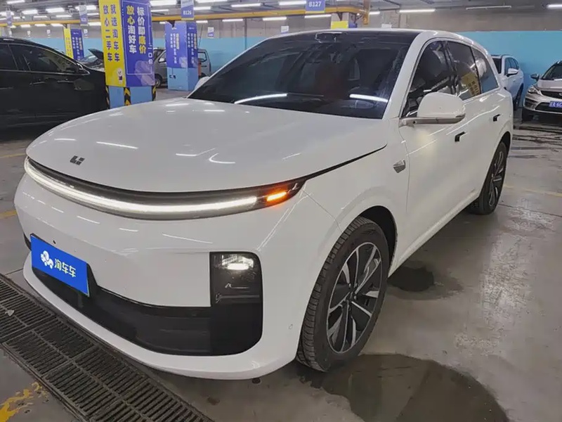 Li Auto L6