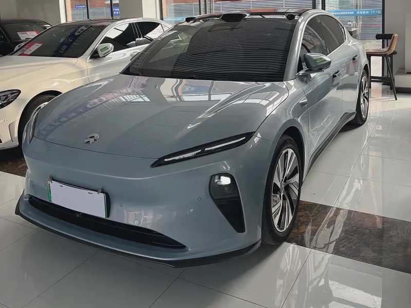 NIO ET5