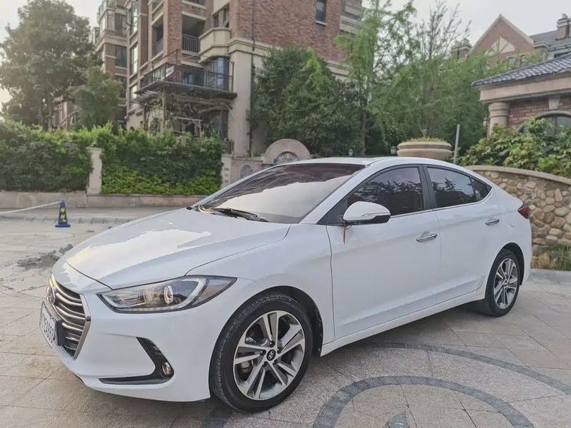 Hyundai Elantra