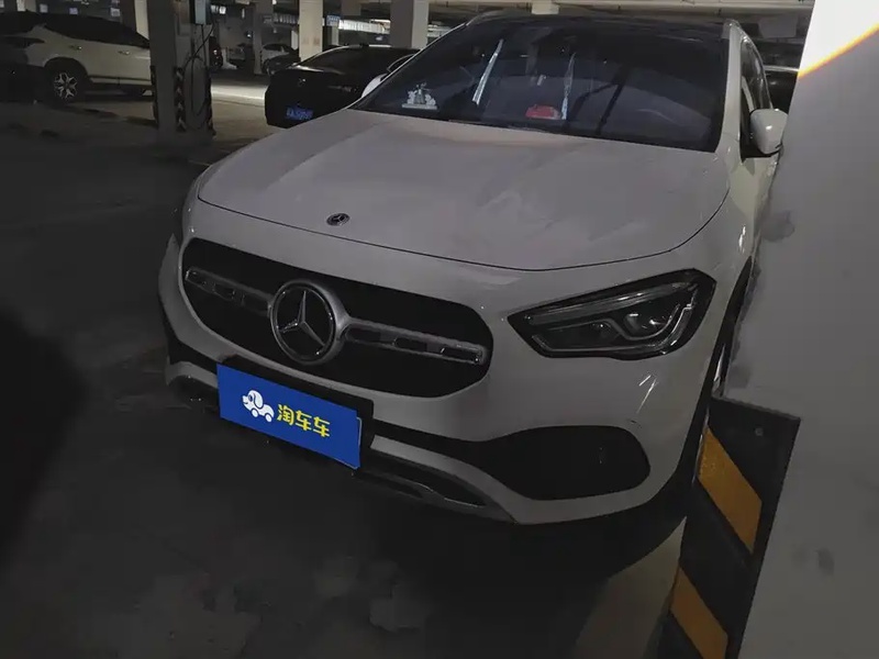 Mercedes-Benz GLA-Class