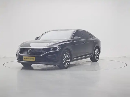 Volkswagen Passat 2024