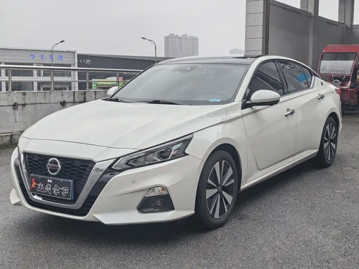 Nissan Teana 2022