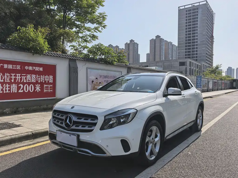 Mercedes-Benz GLA-Class