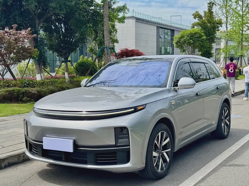 Li Auto L7