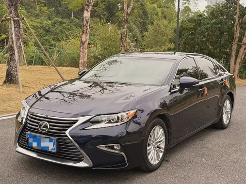 Lexus ES 2018