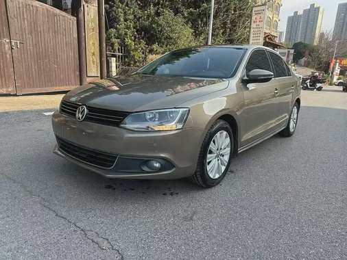 Volkswagen Sagitar 2014
