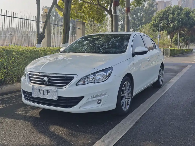 Peugeot 408