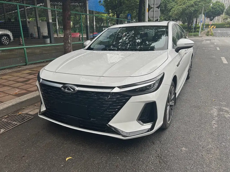 Chery Arrizo 8