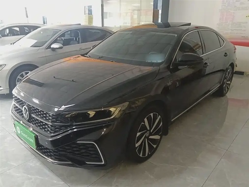 Volkswagen Passat 2022