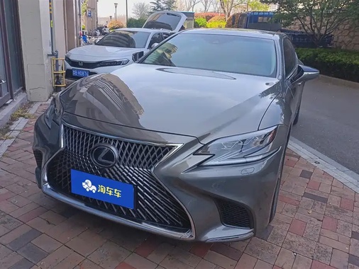 Lexus LS 2020