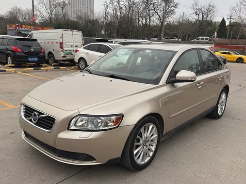 Volvo S40 2012