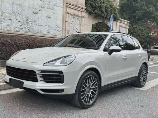 Porsche Cayenne 2022