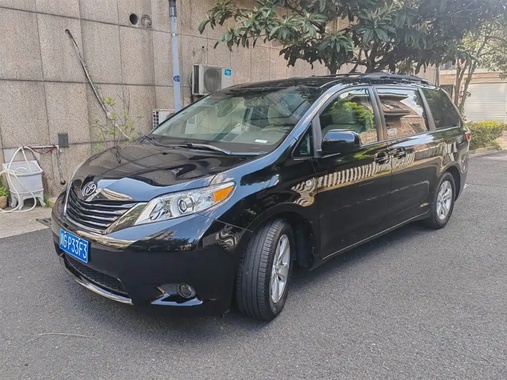 Toyota Sienna 2015